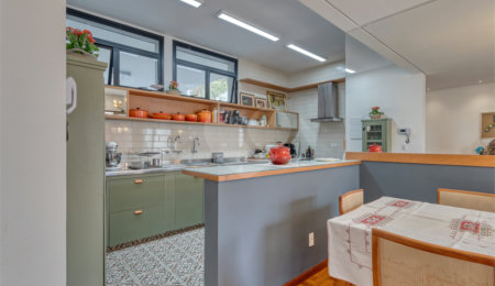 Casa à venda com 3 quartos, sendo 1 suíte,  em Granja Julieta, São Paulo, SP