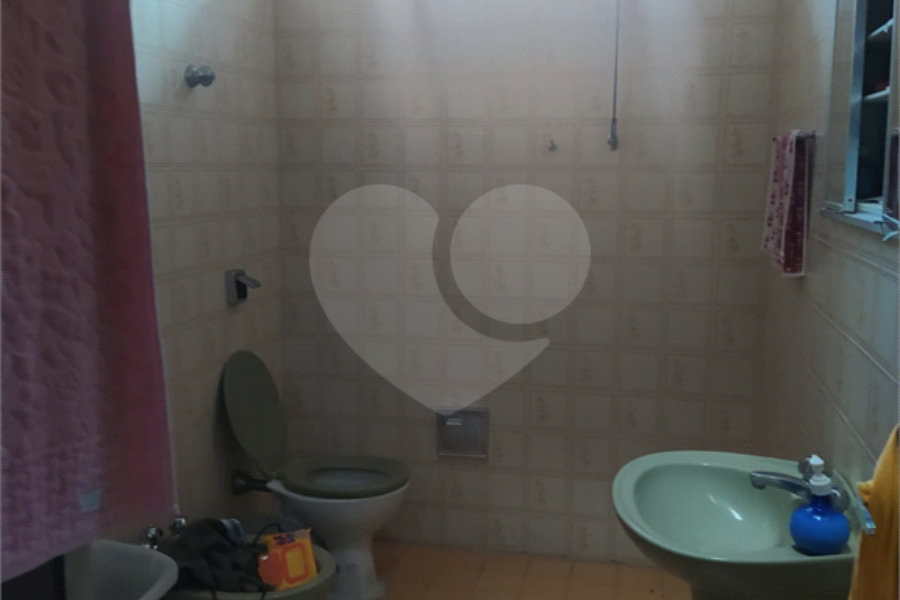 Sobrado à venda com 3 quartos, sendo 1 suíte, em Tremembé, São Paulo, SP