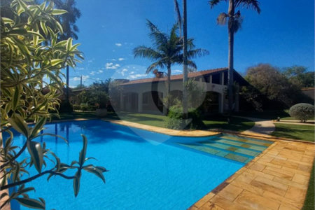 Casa à venda com 5 quartos, sendo 2 suítes, no condomínio Estância Marambaia, Vinhedo - SP
