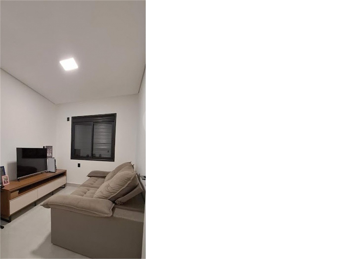 Casa à venda com 2 quartos, sendo 1 suíte, no condomínio Jardim Park Real, Indaiatuba - SP