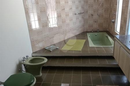 Casa à venda com 4 quartos, sendo 1 suíte, em Vila Rosa, Itapetininga, SP