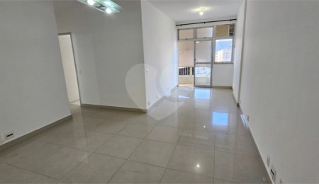 Apartamento à venda com 2 quartos, sendo 1 suíte,  em Tijuca, Rio de Janeiro, RJ