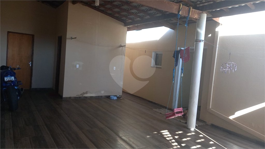 Casa à venda com 3 quartos, sendo 1 suíte, em Portal dos Pinheiros Ii, Itapetininga, SP