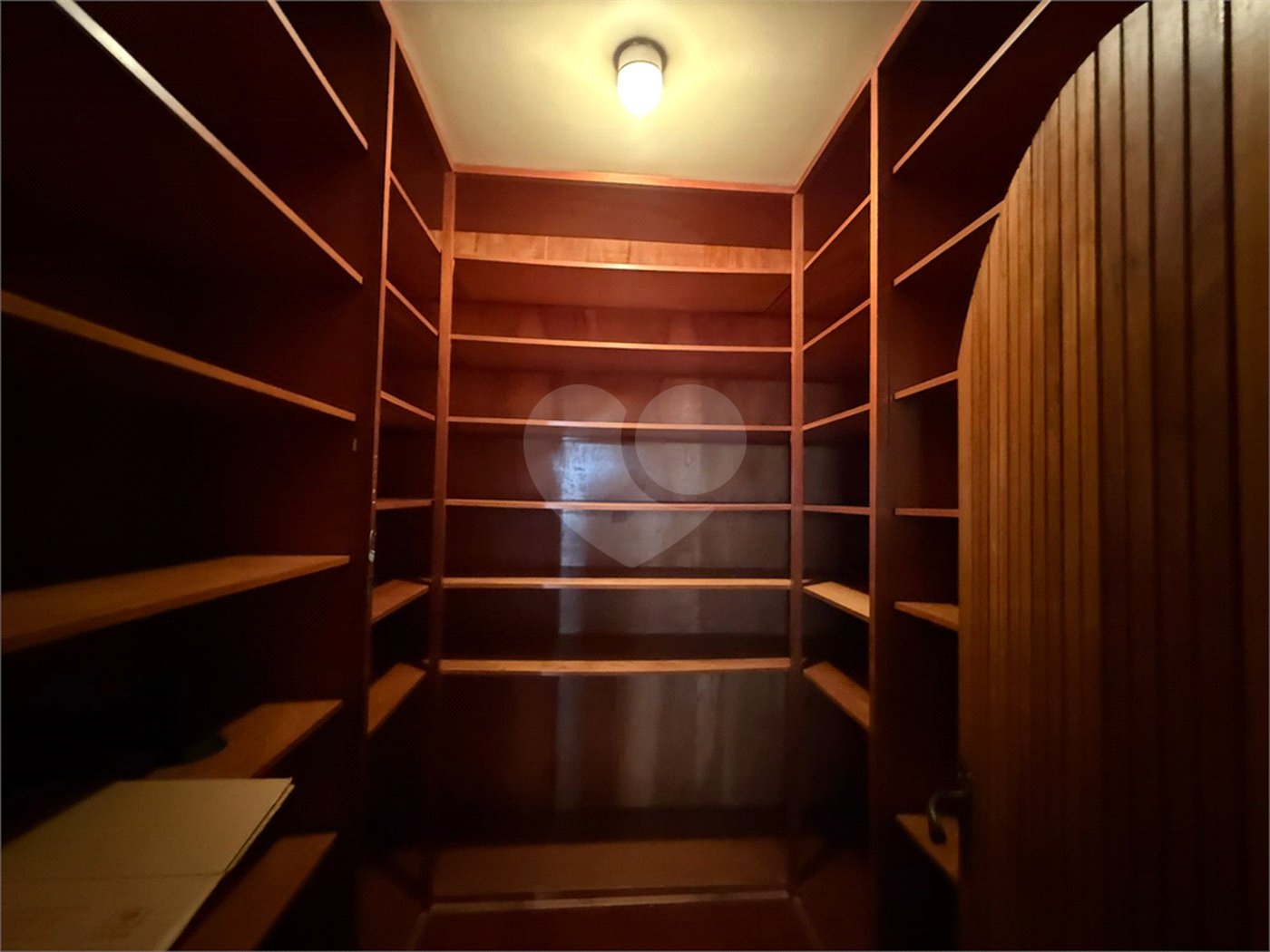 Apartamento à venda com 4 quartos, sendo 2 suítes, no Centro, Araraquara, SP