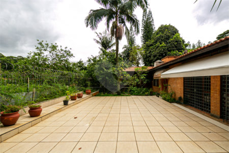 Casa à venda com 4 quartos, sendo 1 suíte, em Jardim Marajoara, São Paulo, SP