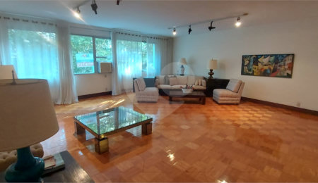 Apartamento à venda com 4 quartos, sendo 1 suíte,  em Laranjeiras, Rio de Janeiro, RJ