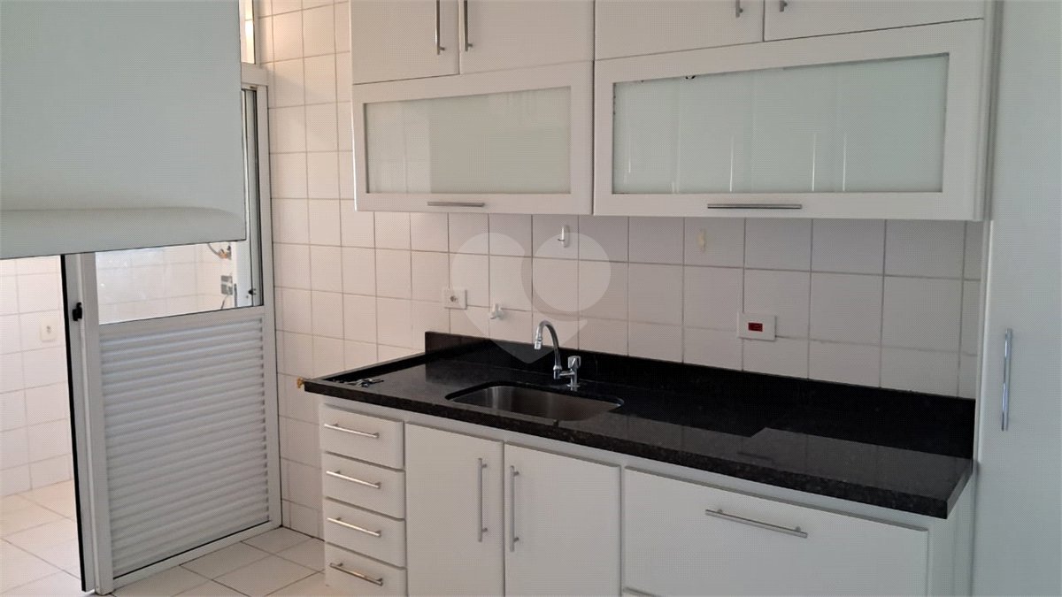Apartamento para alugar com 3 quartos, sendo 2 suítes, em Jardim Marajoara, São Paulo, SP