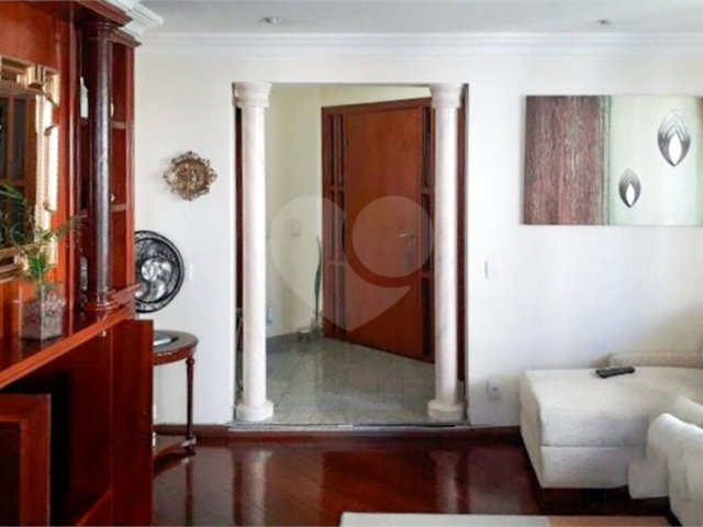 Apartamento à venda com 3 quartos, sendo 1 suíte,  em Tatuapé, São Paulo, SP