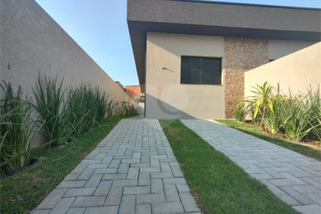Casa à venda com 2 suítes em Jardim São Felipe, Atibaia, SP