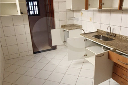 Casa Residencial Jardim São Carlos á venda.