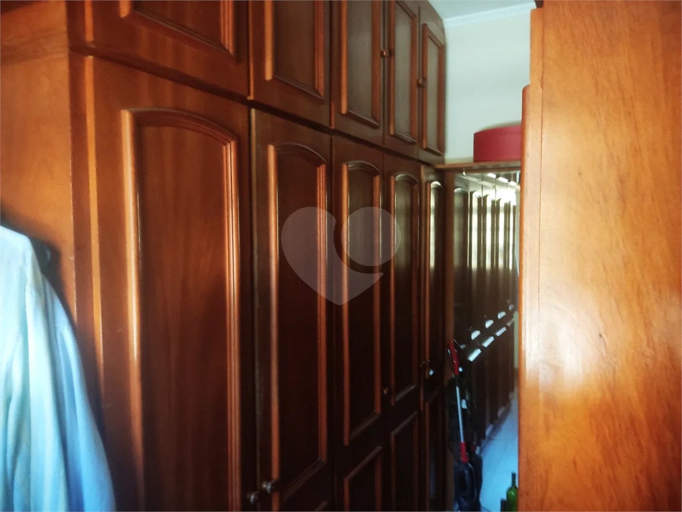 Chácara à venda com 4 quartos, sendo 1 suíte, em Chácaras Polozzi, Louveira, SP