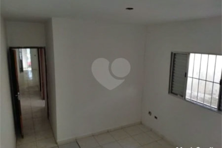 Galpão com 409m² , 10 vagas de garagem , 3 banheiros , 3 salas , à venda na Moóca.