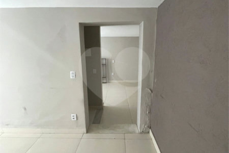 Sobrado à venda com 3 quartos, sendo 2 suítes,  em Vila Oliveira, Mogi das Cruzes, SP