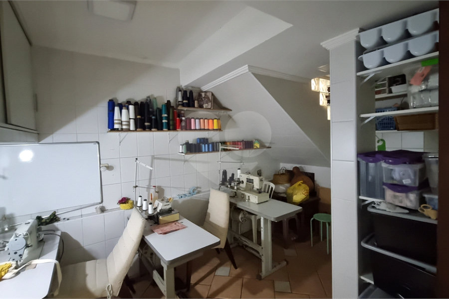 Sobrado à venda com 4 quartos, sendo 1 suíte, em Tremembé, São Paulo, SP