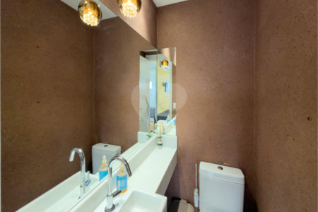 Apartamento à venda com 4 quartos, sendo 2 suítes, em Pinheiros, São Paulo, SP