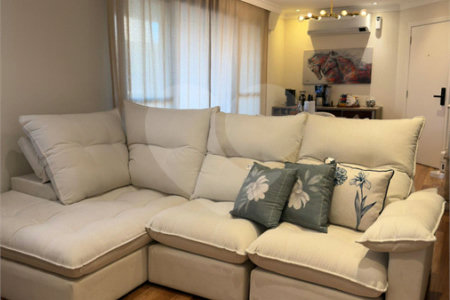 Apartamento à venda com 2 suítes em Jardim Londrina, São Paulo, SP