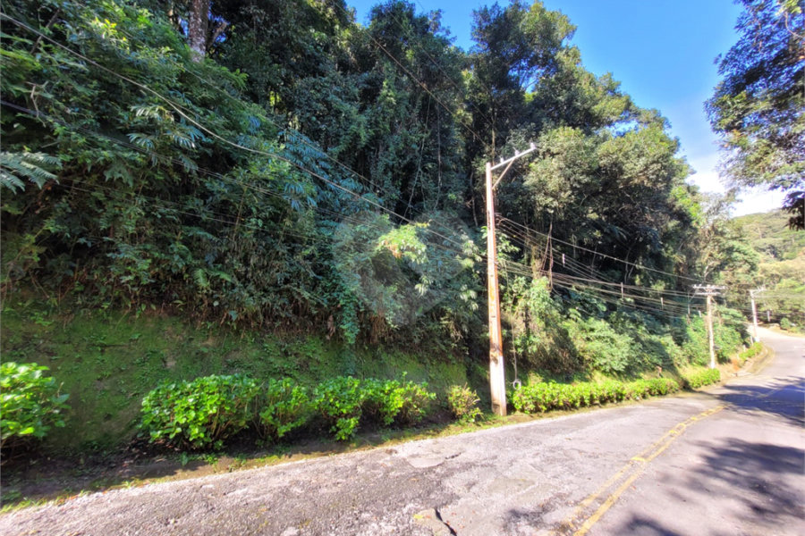 Terreno à venda no condomínio Parque Imperial da Cantareira, Mairiporã - SP