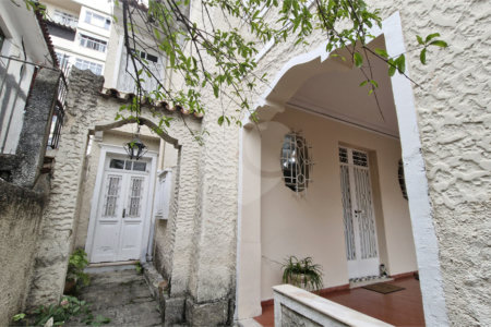 Casa à venda com 4 quartos em Grajaú, Rio de Janeiro, RJ