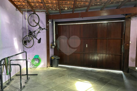 Sobrado à venda com 5 quartos, sendo 1 suíte, em Jardim Marisa, São Paulo, SP