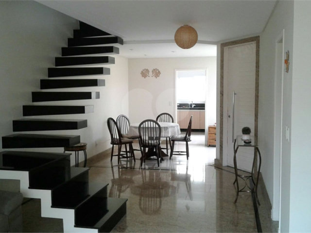 Casa à venda com 3 suítes em Campo Grande, São Paulo, SP