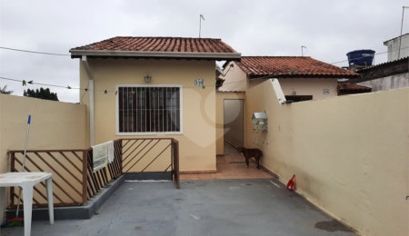 Sobrado à venda com 3 quartos, sendo 1 suíte,  em Vila Suissa, Mogi das Cruzes, SP