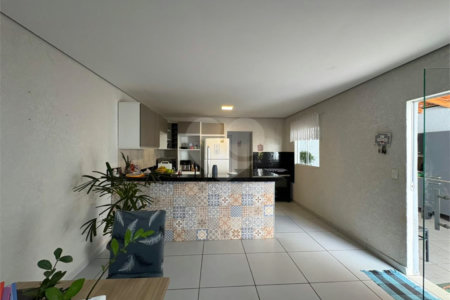 Casa à venda com 2 quartos, sendo 1 suíte,  em Portal dos Pinheiros Iii, Itapetininga, SP
