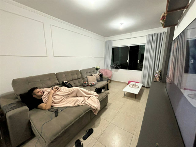 Sobrado à venda com 3 quartos, sendo 1 suíte,  em Tremembé, São Paulo, SP