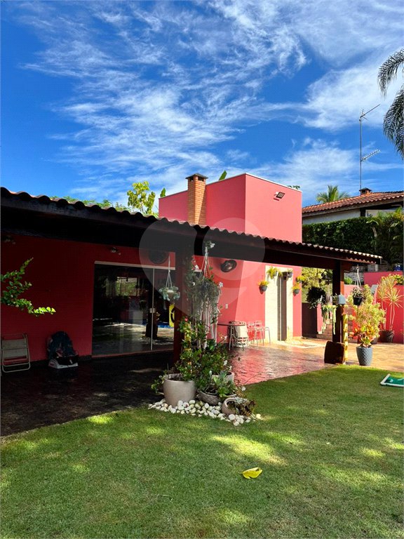 Casa à venda com 3 quartos, sendo 1 suíte,  no condomínio Portal do Sabiá, Araçoiaba da Serra - SP
