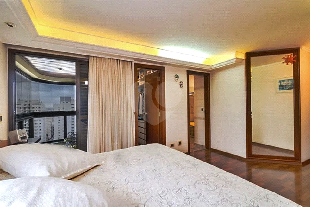 Apartamento à venda com 4 quartos, sendo 3 suítes, em Santana, São Paulo, SP