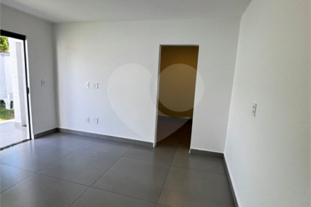 Casa à venda com 3 quartos, sendo 1 suíte, no condomínio Parque Guará, Rio de Janeiro - RJ