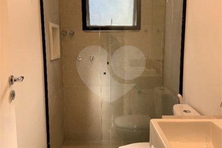 Casa à venda ou para alugar com 3 suítes em Tanque, Atibaia, SP