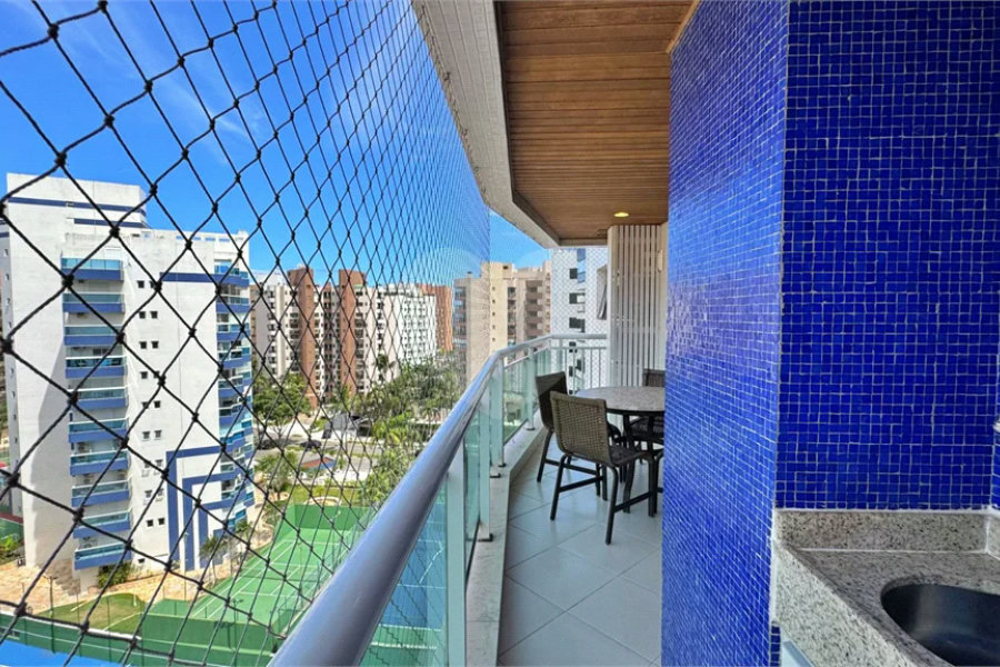 Apartamento à venda com 3 quartos, sendo 1 suíte,  em Riviera de São Lourenço, Bertioga, SP