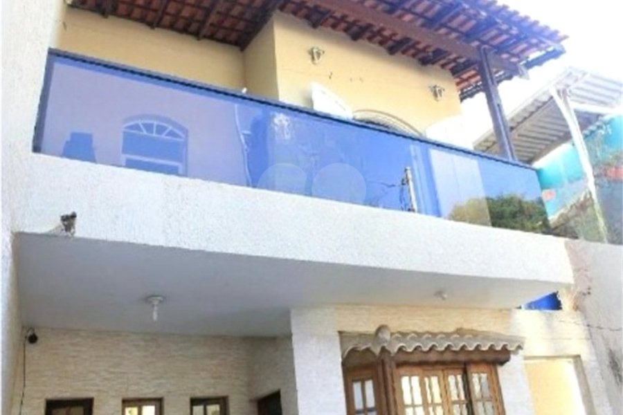 Sobrado à venda com 4 quartos, sendo 2 suítes, em Jardim Santa Clara, Guarulhos, SP