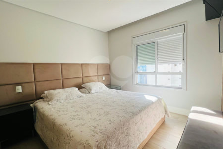 Apartamento à venda com 3 suítes em Campo Belo, São Paulo, SP