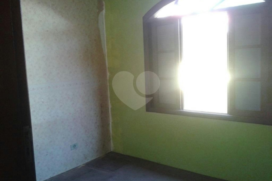 Sobrado à venda ou para alugar com 3 quartos, sendo 1 suíte,  em Horto, São Paulo, SP