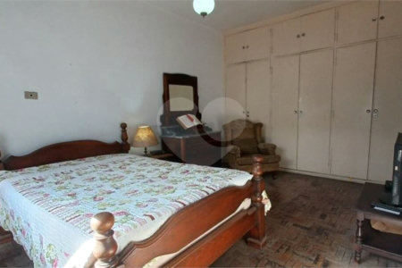 Sobrado à venda com 3 quartos, sendo 1 suíte, em Jardim Novo Mundo, São Paulo, SP