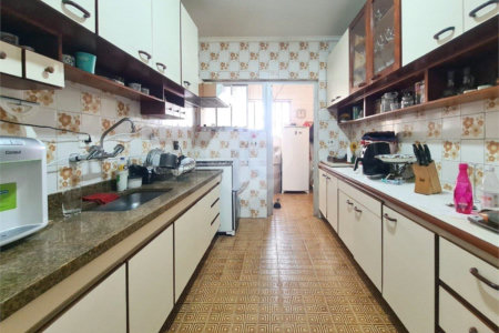 Apartamento à venda com 3 quartos, sendo 1 suíte, em Jardim das Acácias, São Paulo, SP