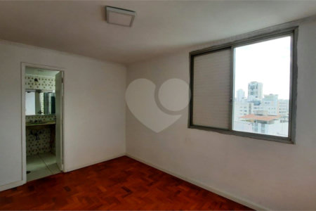 Apartamento à venda com 3 quartos, sendo 1 suíte, em Santa Cecília, São Paulo, SP