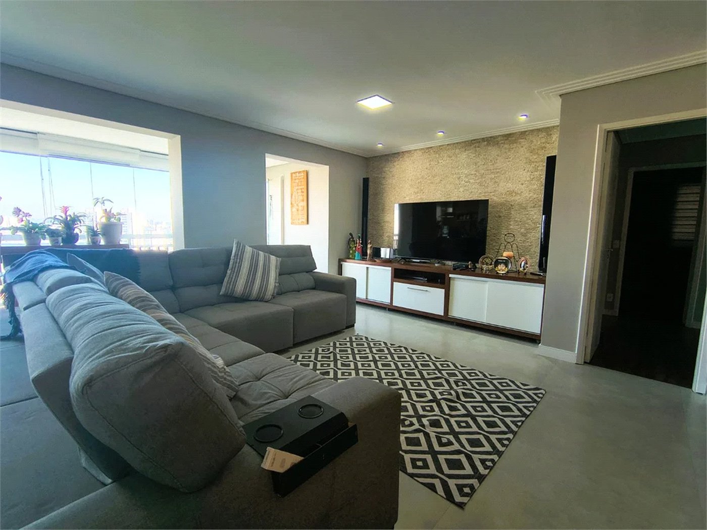 Apartamento à venda com 3 suítes em Lar São Paulo, São Paulo, SP