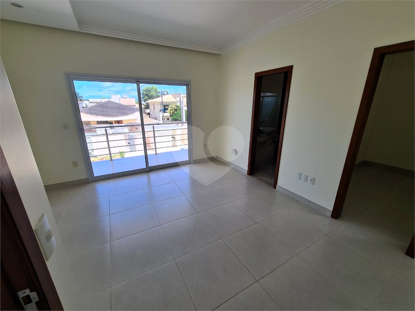 Casa à venda com 3 quartos, sendo 1 suíte, em Outerio da Glória, Porto Seguro, BA