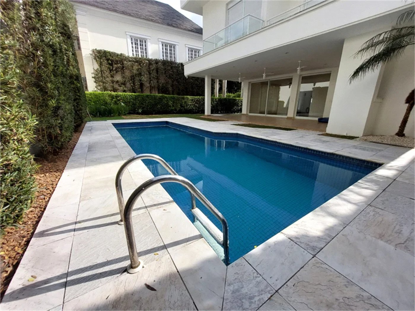 Casa à venda com 4 suítes no condomínio Residencial Morumbi, São Paulo - SP