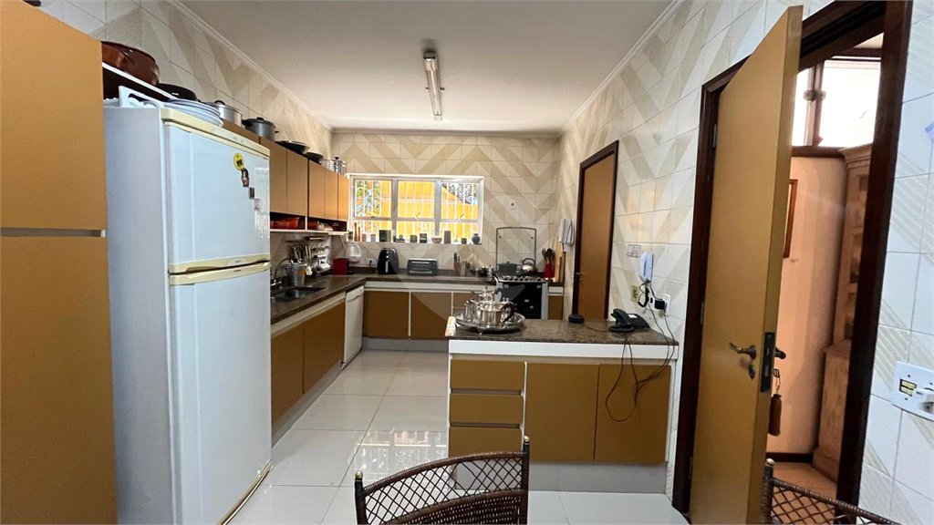 Casa à venda com 4 quartos, sendo 2 suítes, em Lar São Paulo, São Paulo, SP