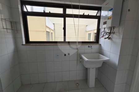 Apartamento à venda com 3 quartos, sendo 1 suíte,  em Tijuca, Rio de Janeiro, RJ