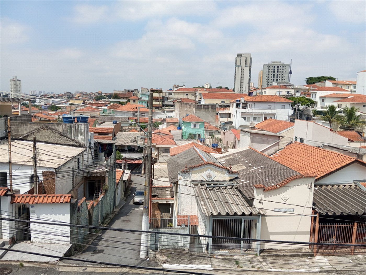 Casa à venda com 3 quartos, sendo 1 suíte, em Vila Nivi, São Paulo, SP