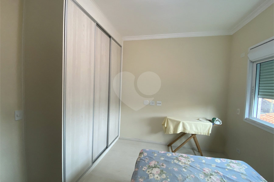 Sobrado à venda com 3 quartos, sendo 1 suíte,  em Jardim Vila Galvão, Guarulhos, SP