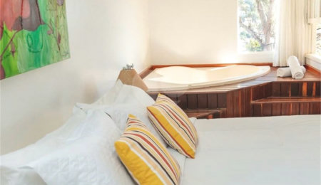 Hotel à venda com 46 suítes,  em Portal da Ferradura, Armação dos Búzios, RJ
