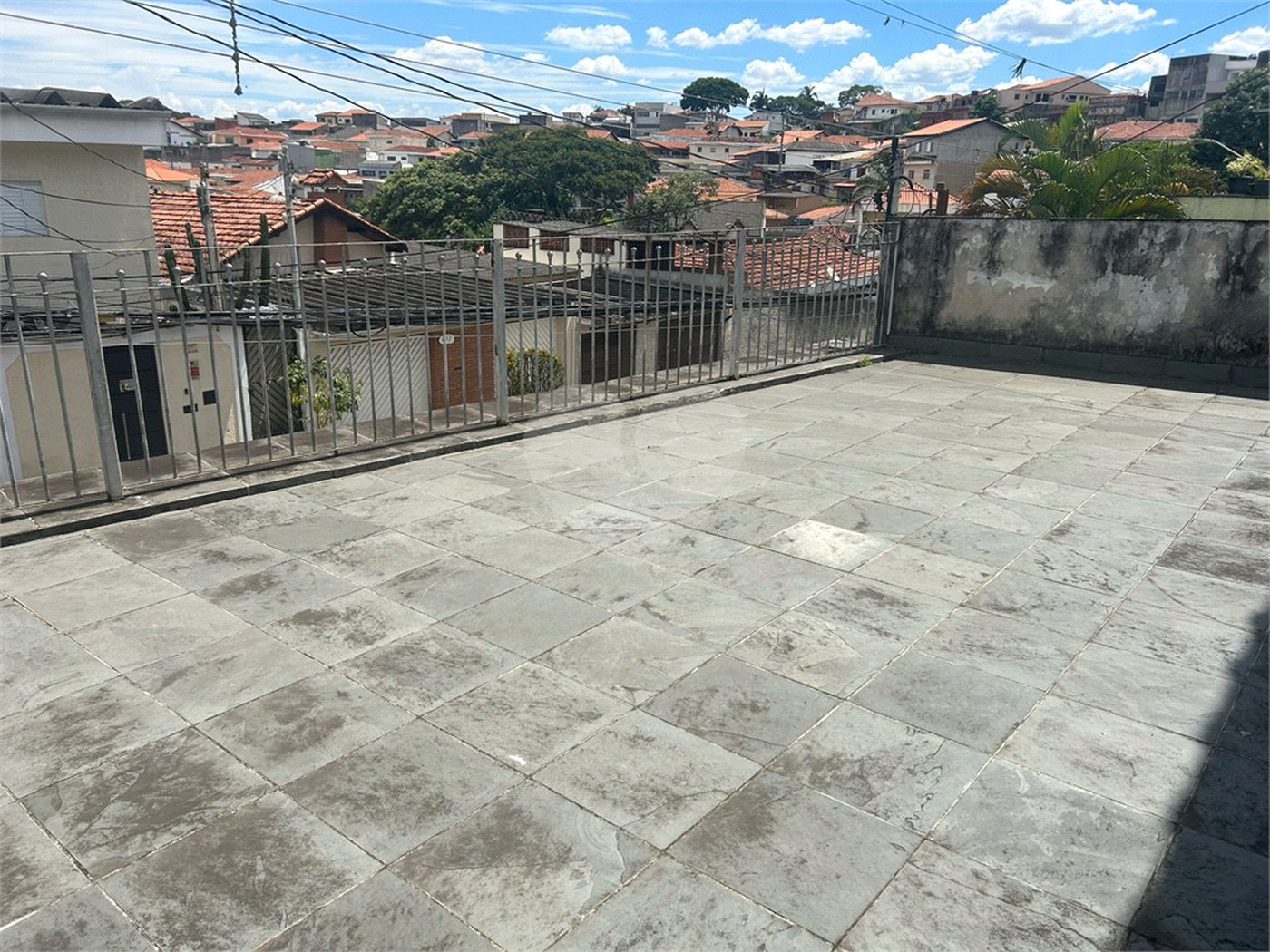 Sobrado à venda com 3 quartos, sendo 2 suítes, em Tremembé, São Paulo, SP