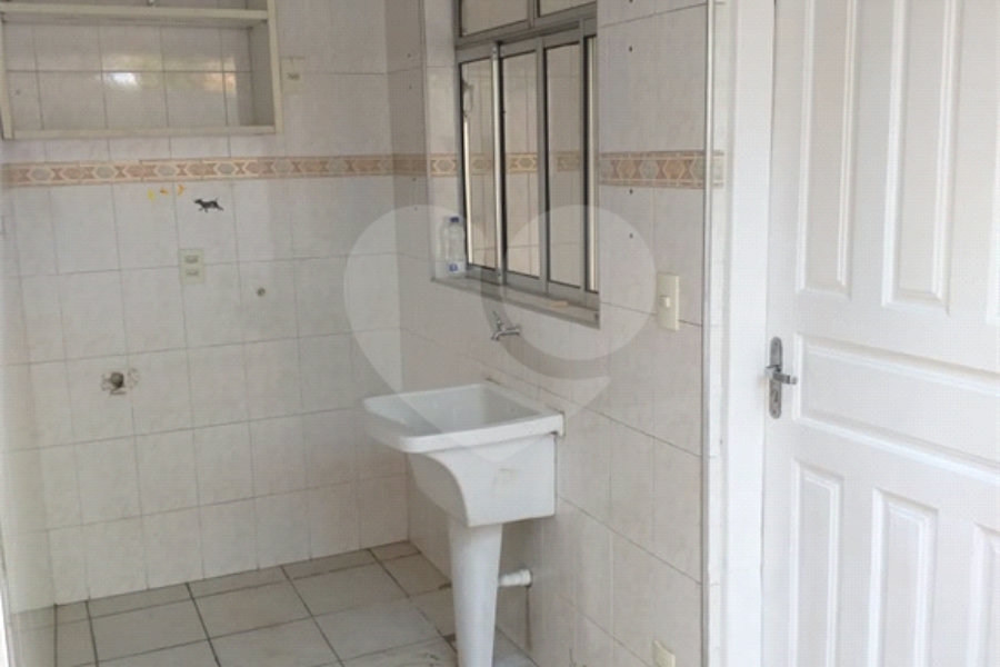 Sobrado à venda com 3 quartos, sendo 1 suíte, em Vila Mazzei, São Paulo, SP