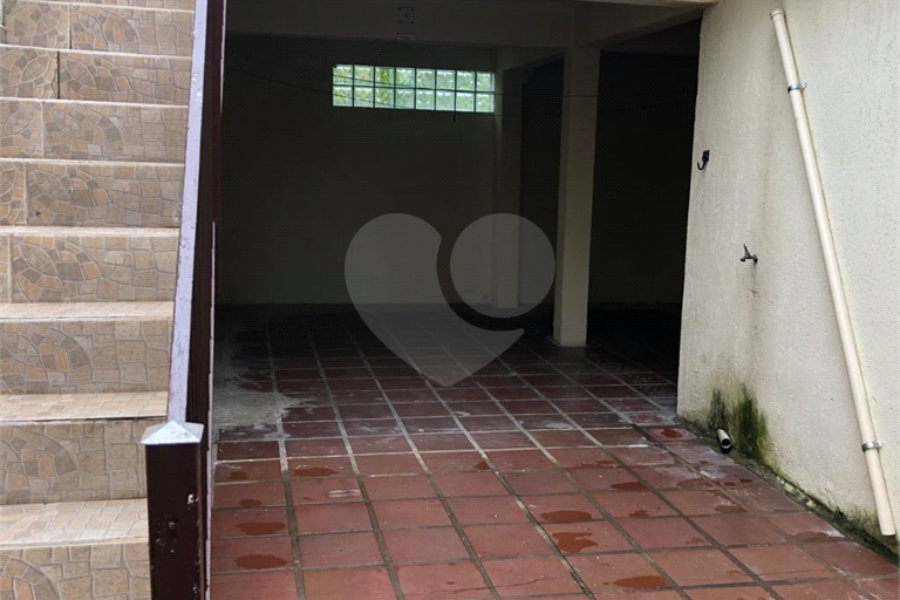Sobrado à venda com 3 quartos, sendo 1 suíte, no Centro, Mairiporã, SP