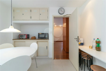 Casa à venda com 4 quartos, sendo 1 suíte, em Jardim Novo Mundo, São Paulo, SP